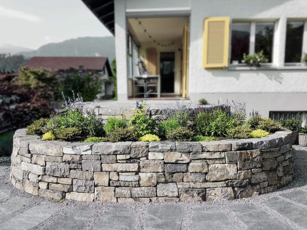 Stähli Stein und Garten Gartenbau